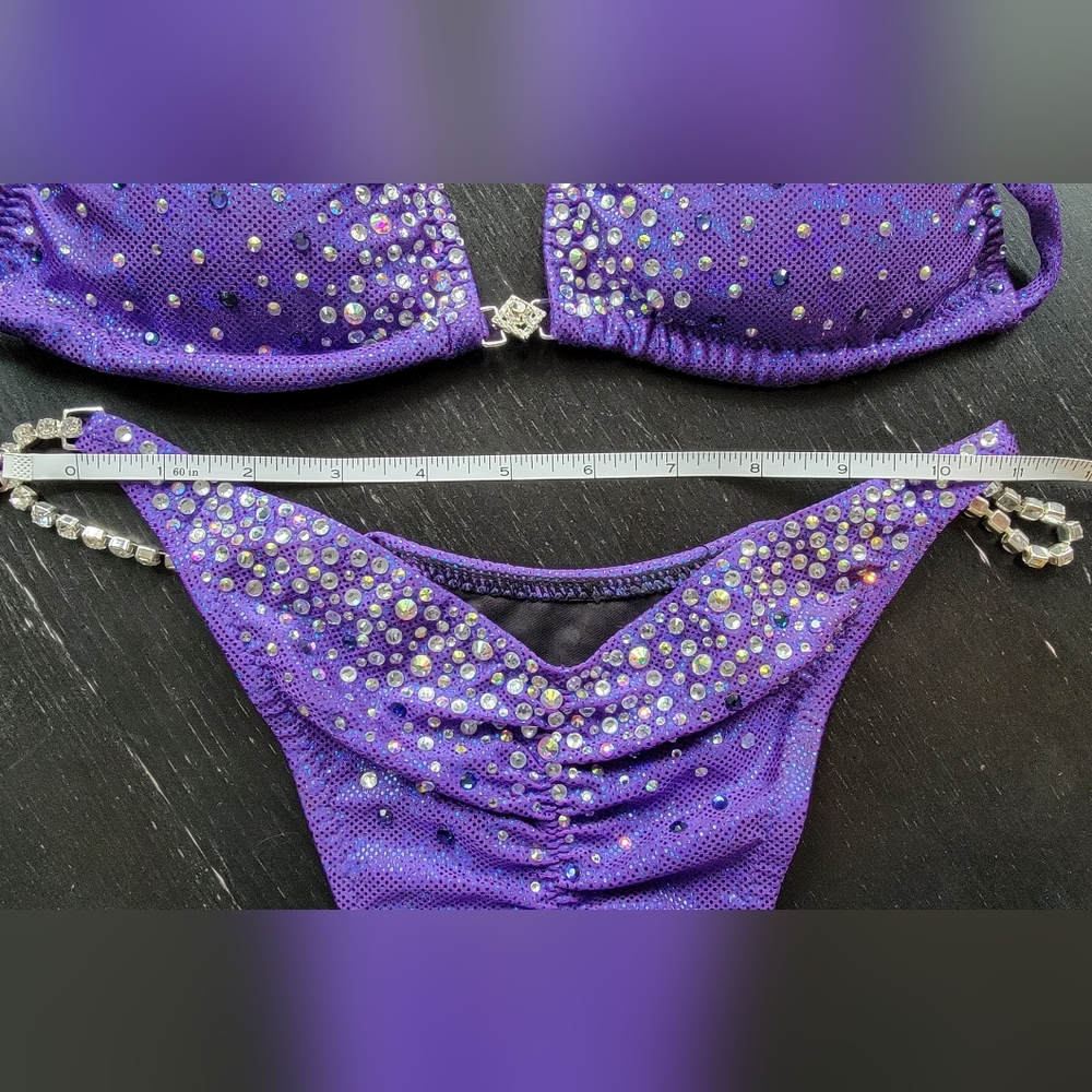 Competition Bikini - Picture 6 of 6